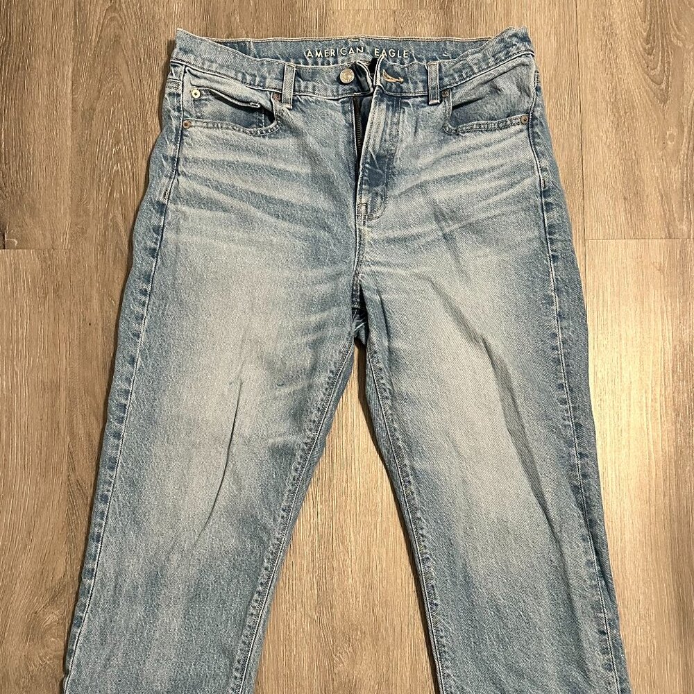 American Eagle Super High Rise Ankle Straight 8R